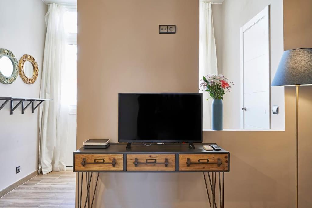 Bebarceloner Sants Apartments - 2 Bedrooms Bagian luar foto