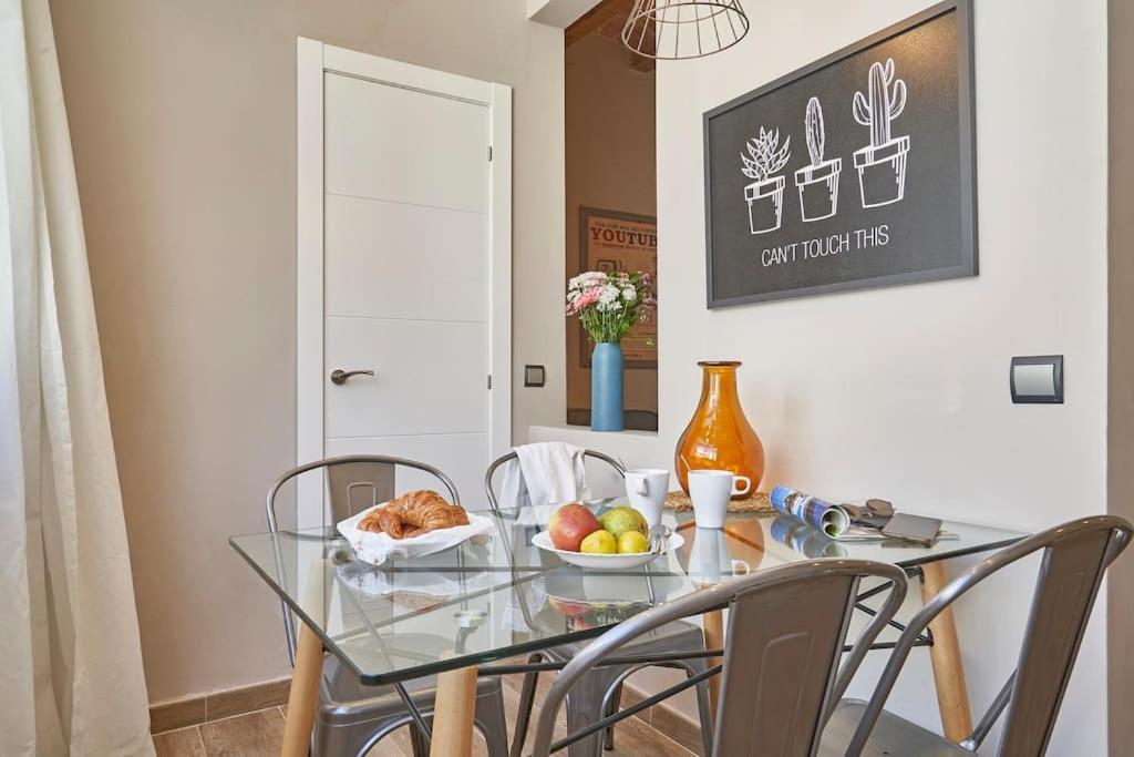 Bebarceloner Sants Apartments - 2 Bedrooms Bagian luar foto