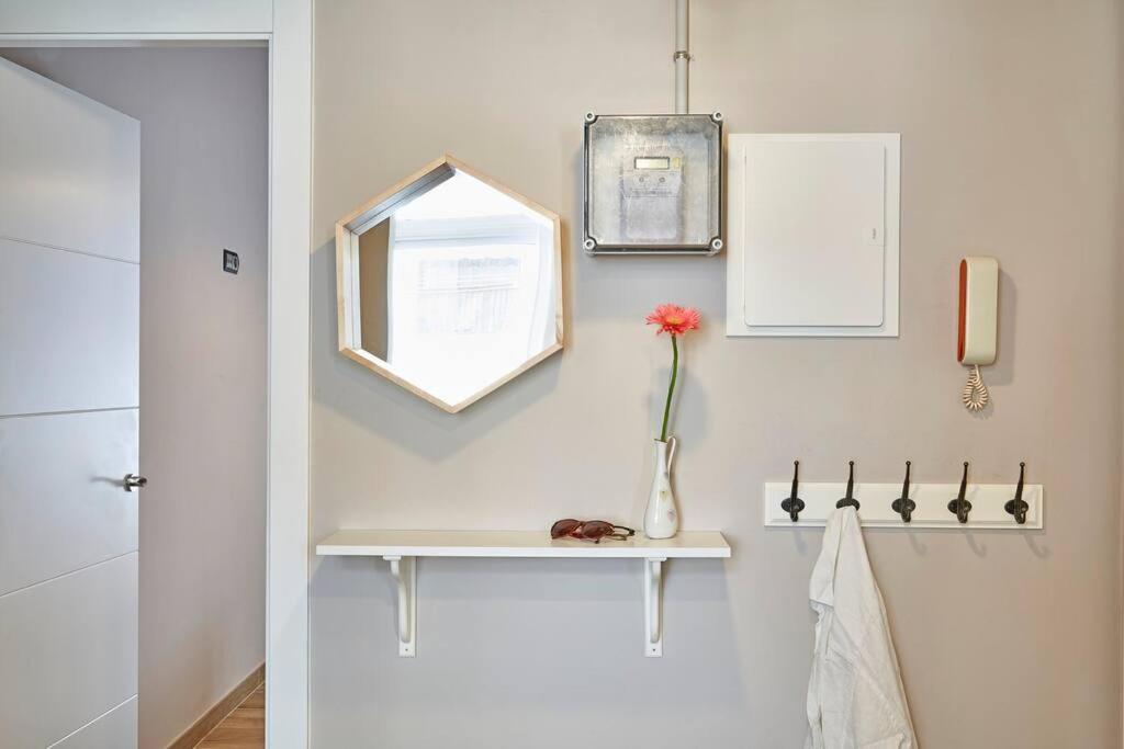 Bebarceloner Sants Apartments - 2 Bedrooms Bagian luar foto