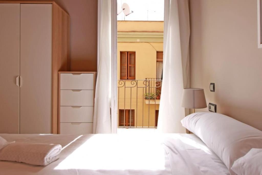 Bebarceloner Sants Apartments - 2 Bedrooms Bagian luar foto